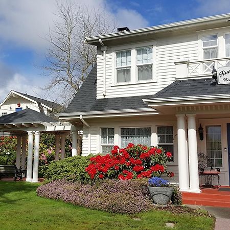 Five Seasuns Bed And Breakfast Port Angeles Eksteriør billede