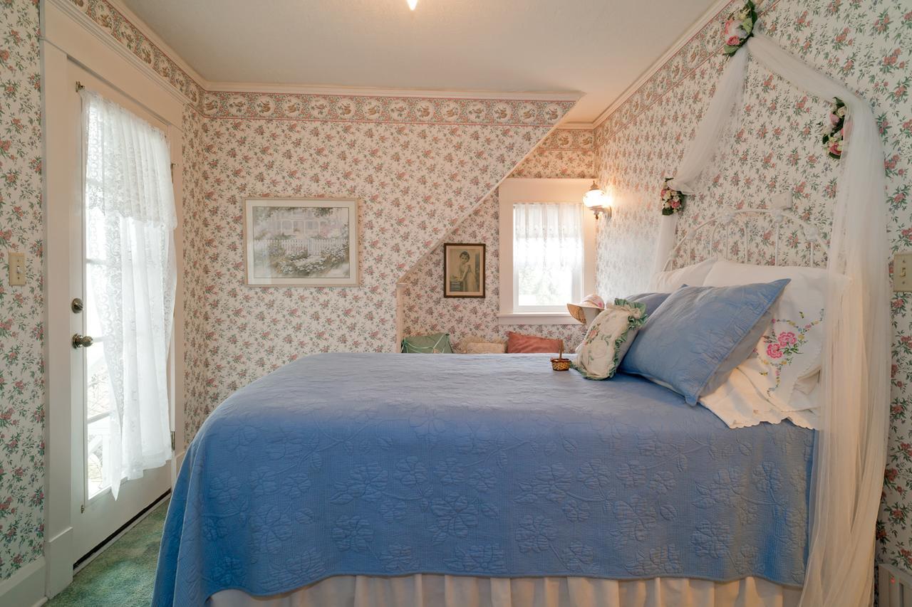 Five Seasuns Bed And Breakfast Port Angeles Eksteriør billede