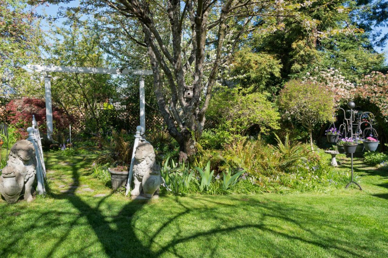 Five Seasuns Bed And Breakfast Port Angeles Eksteriør billede