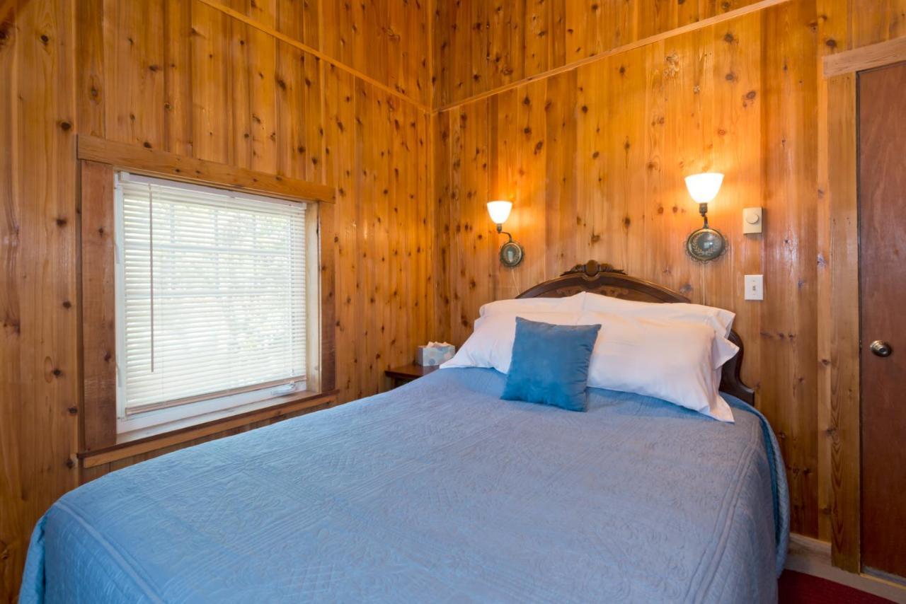 Five Seasuns Bed And Breakfast Port Angeles Eksteriør billede