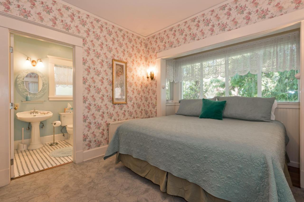 Five Seasuns Bed And Breakfast Port Angeles Eksteriør billede